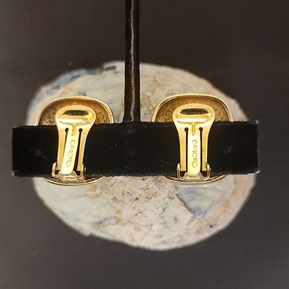 Vintage Christian Dior Stone Clip On Earrings Gold Tone - Picture 2 of 5